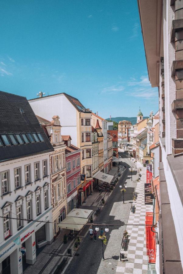 Grand Apartments In The Centre Of Teplice Dış mekan fotoğraf